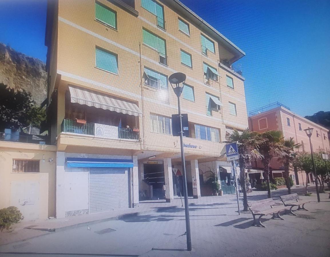Monterosso Apartments In Servano'S Villas モンテロッソ・アル・マーレ エクステリア 写真
