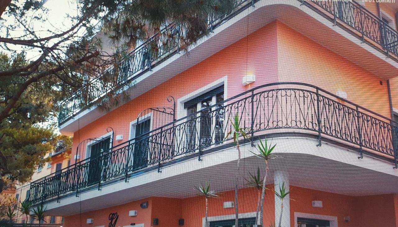 Monterosso Apartments In Servano'S Villas モンテロッソ・アル・マーレ エクステリア 写真