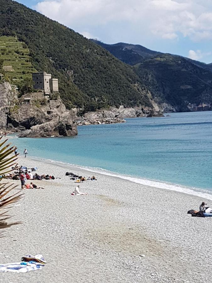 Monterosso Apartments In Servano'S Villas モンテロッソ・アル・マーレ エクステリア 写真